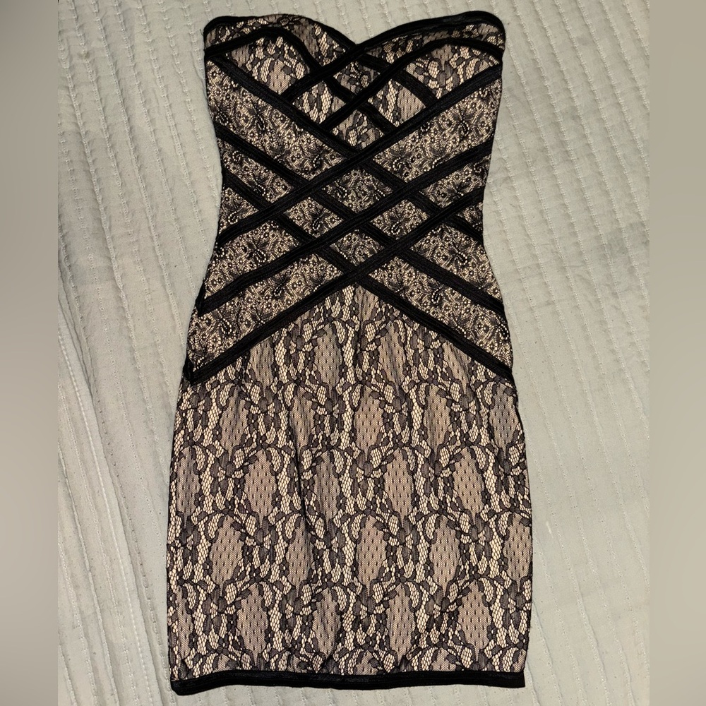 Forever 21 Lace Strapless black dress